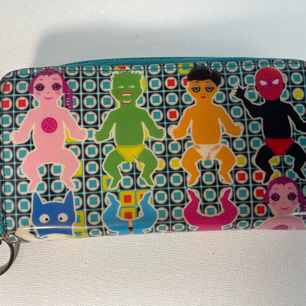 Pylons wallet